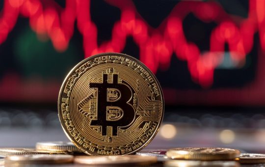 Bitcoin falls over 4% to retest $68k support as Q2 starts